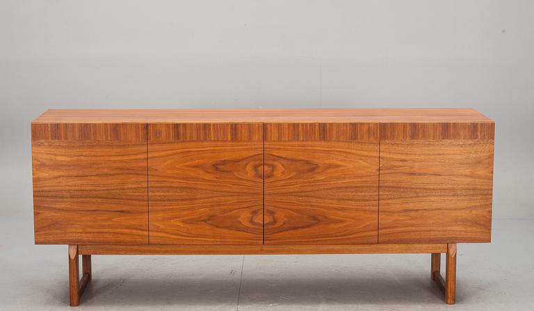 SIDEBOARD, sannolikt Ib Kofoed-Larsen, Säffle Möbelfabrik, 1900-talets andra hälft.