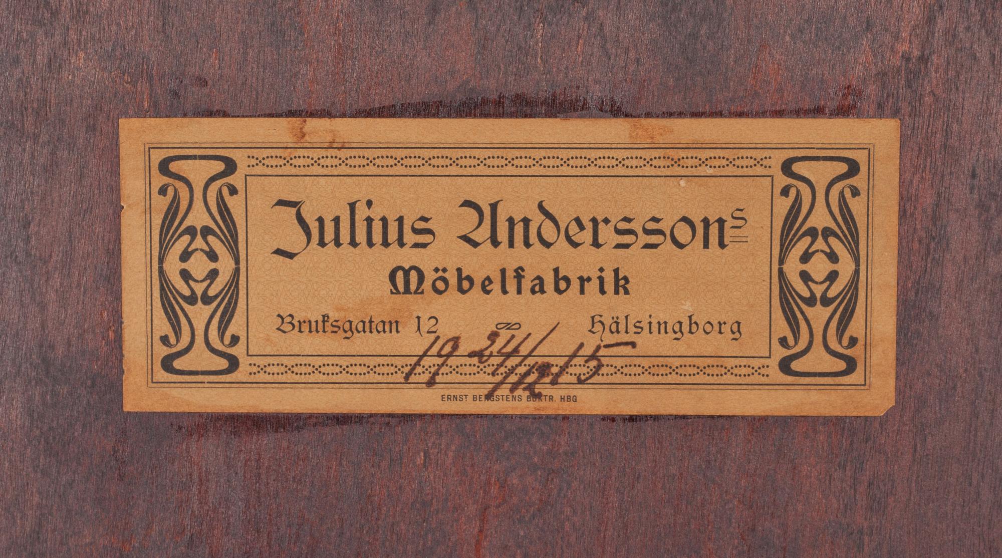 SEKRETÄR, gustaviansk stil. Julius Anderssons möbelfabrik, Hälsingborg. 1915.