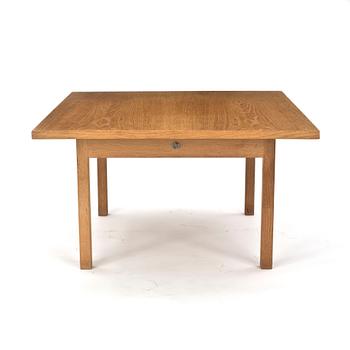 SOFFBORD. Design Hans Wegner för Andreas Tuck.