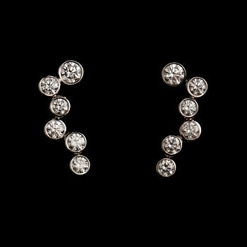 GARNITYR, 2 delar, 18k vitguld med 21 briljantslipade diamanter, Georg Jensen.  Vikt 25 g.