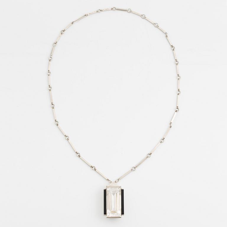 Wiwen Nilsson, a sterling silver necklace set with faceted rock crystal and onyx.