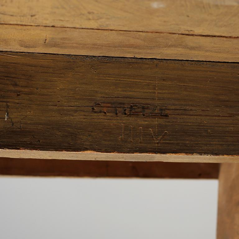 FÄLLBORD, signerad Christopher Tietze (mästare i Stockholm 1764-91), 1700-tal.