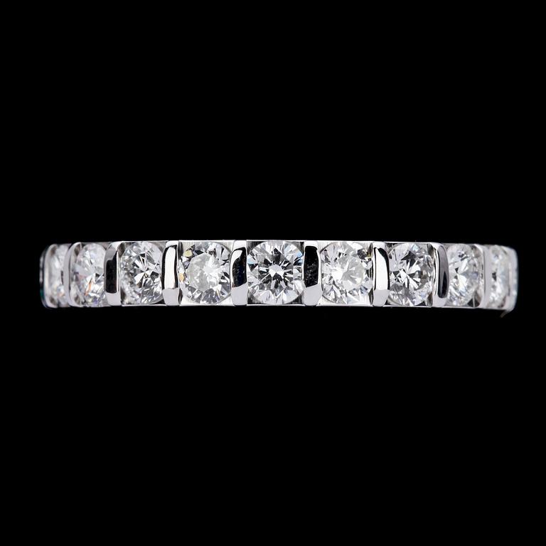 RING, Cartier, eternityring, brilliant cut diamonds, tot. app. 2.10 cts.