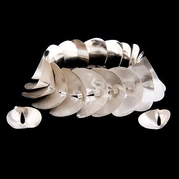INNI PÄRNÄNEN, ARMBAND och ÖRHÄNGEN, silver, 2000.