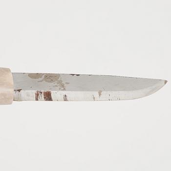 Thore Sunna, a reindeer horn knife, signed.