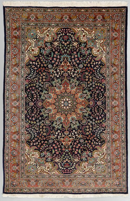 MATTA, Kirman, 261 x 161 cm, 1900-talets senare del.