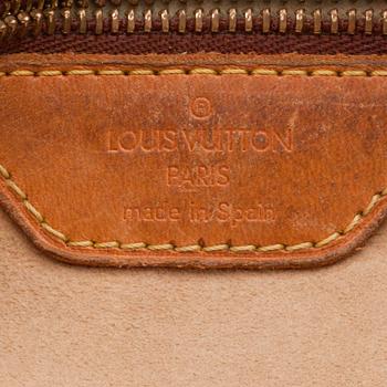 LOUIS VUITTON, a monogram canvas shoulder bag, "Looping".
