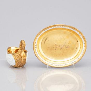Kopp med fat, porslin. Frankrike, 1800-tal, märkt Mre Imp le de Sèvres.