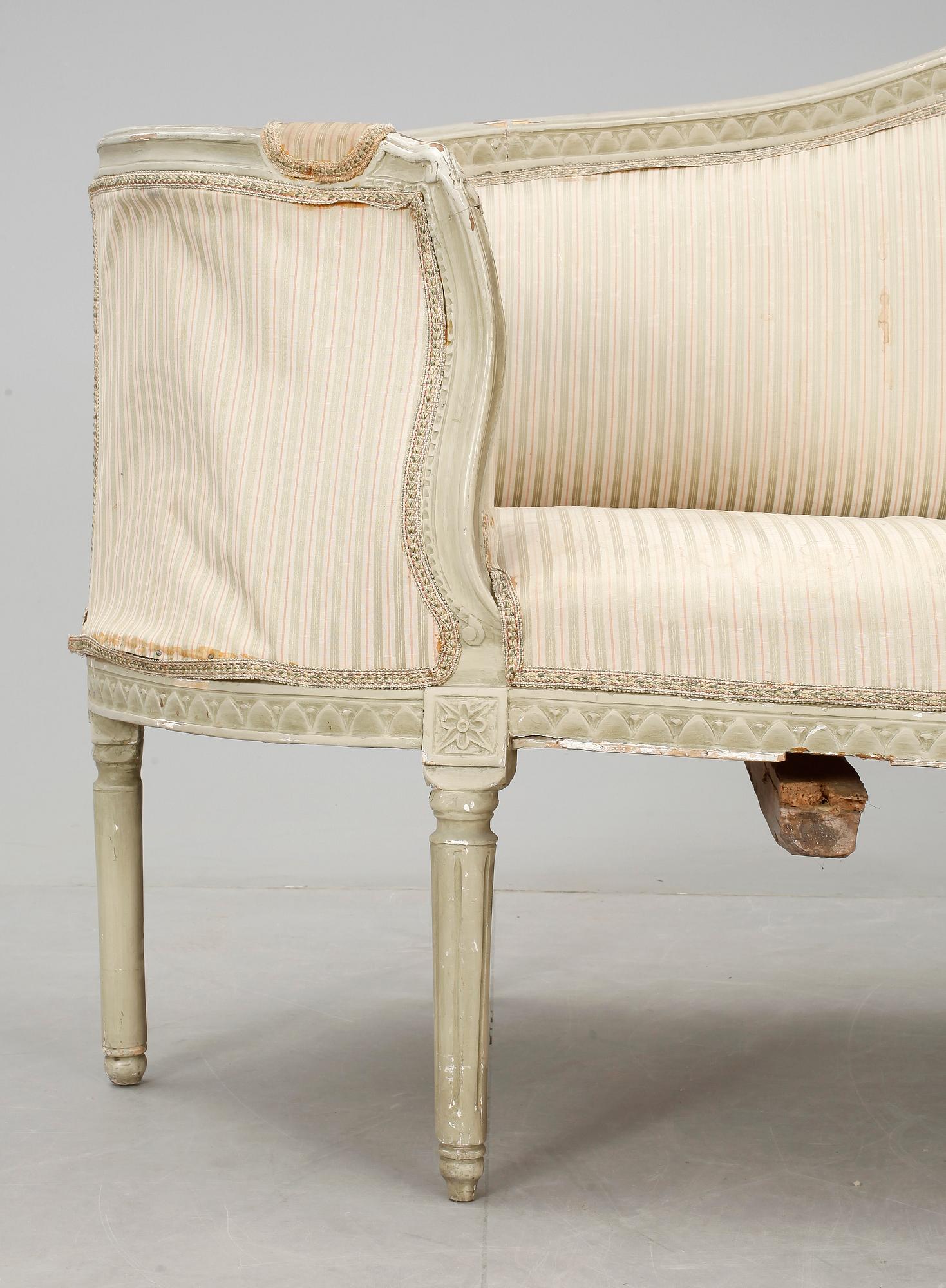 BADKARSSOFFA, gustaviansk stil, 1800-talets slut.