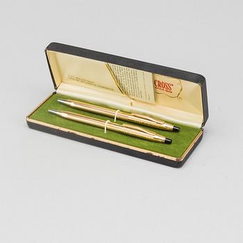 A PEN AND PENCIL SET BY CROSS, 12k gold filled.