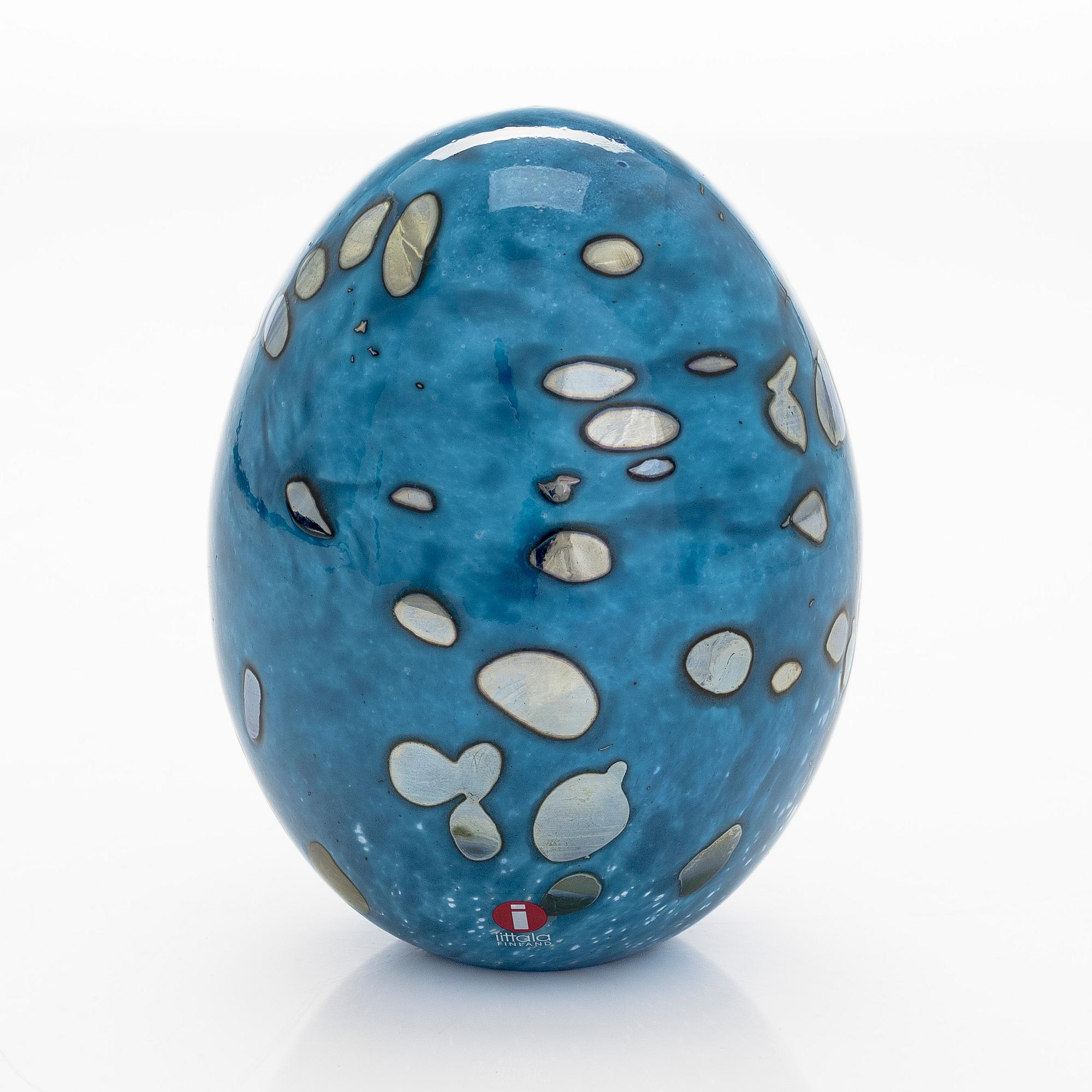 Oiva Toikka, a glass egg, 'Lagoon Kiwi', signed Oiva Toikka Nuutajärvi Notsjö 36/50.