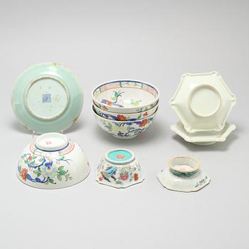 Nine porcelain items from China, made around year 1900 and 20th century.