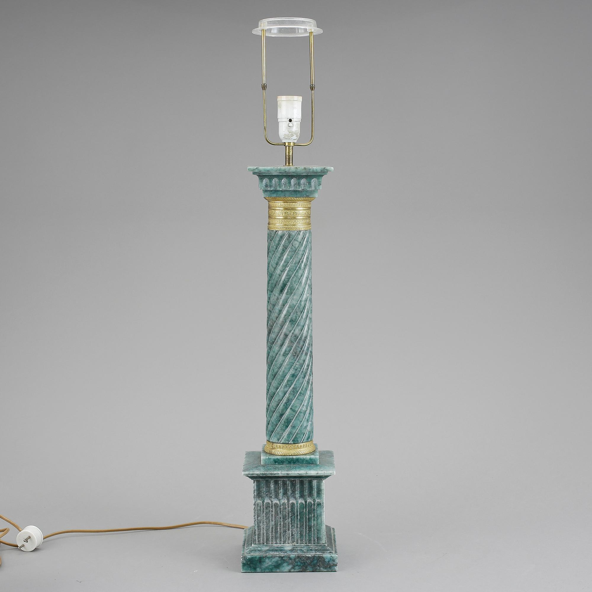 BORDSLAMPA, 1900-tal. Empirestil.