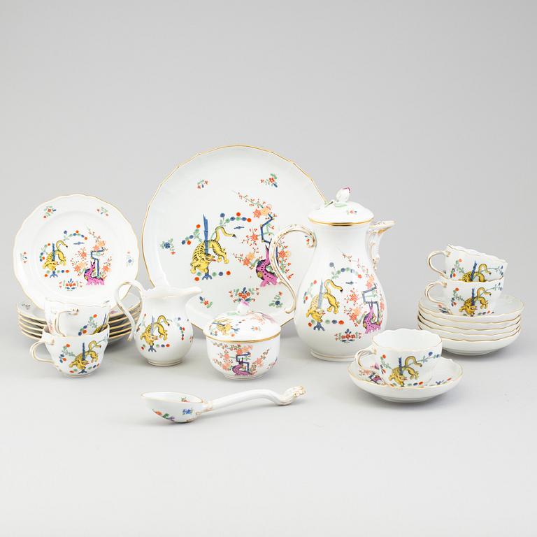 A 16 piece coffee service by Meissen, late 20th century.