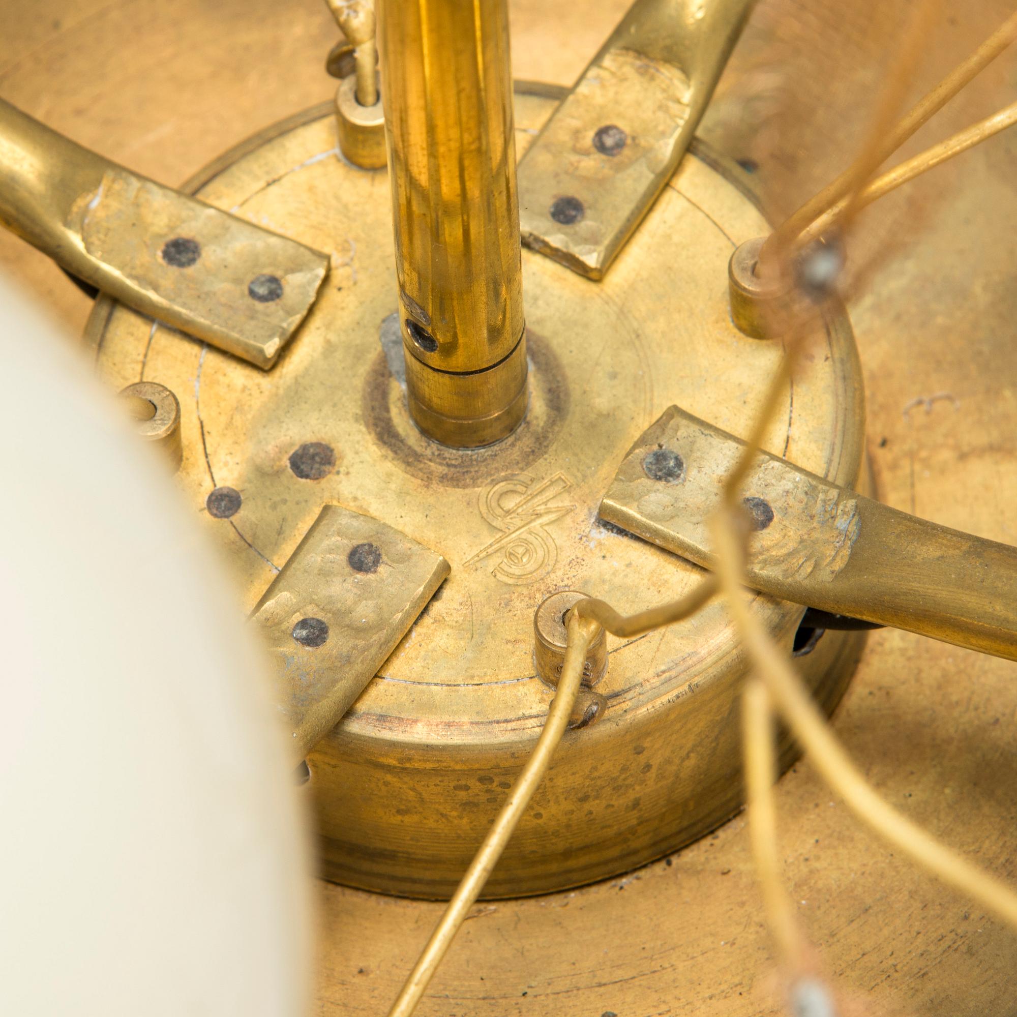 Taklampa, tillverkare V. Soini Oy, 1900-talets mitt.