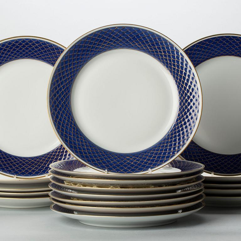 TALLRIKAR, 18 stycken, Bing & Gröndahl, Köpenhamn, 1900-talets andra hälft.