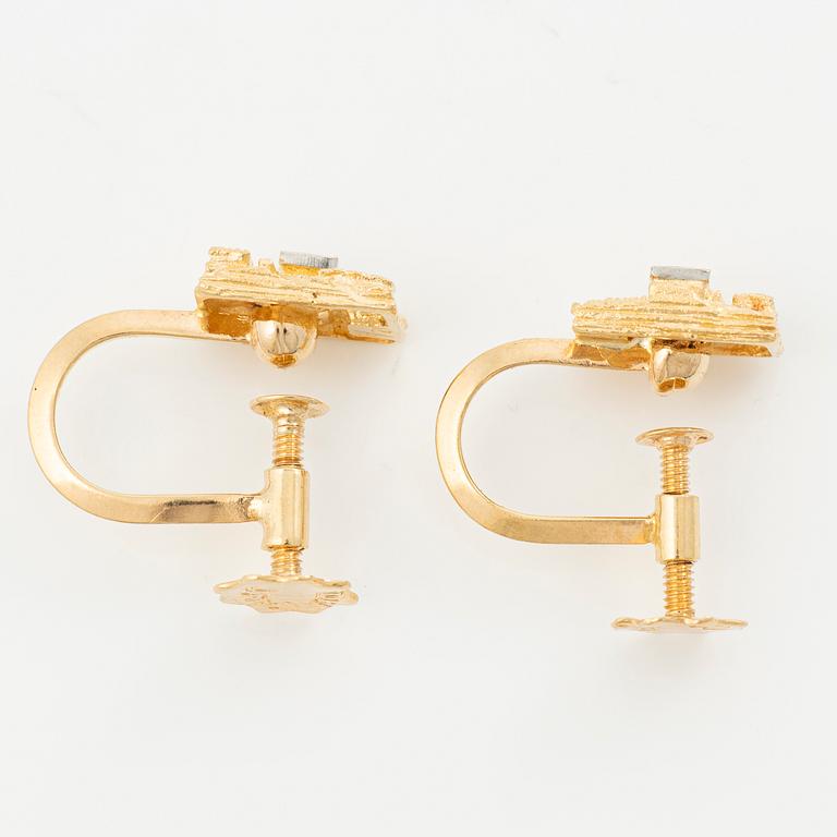 Earrings, 18K gold with octagonal-cut diamonds,