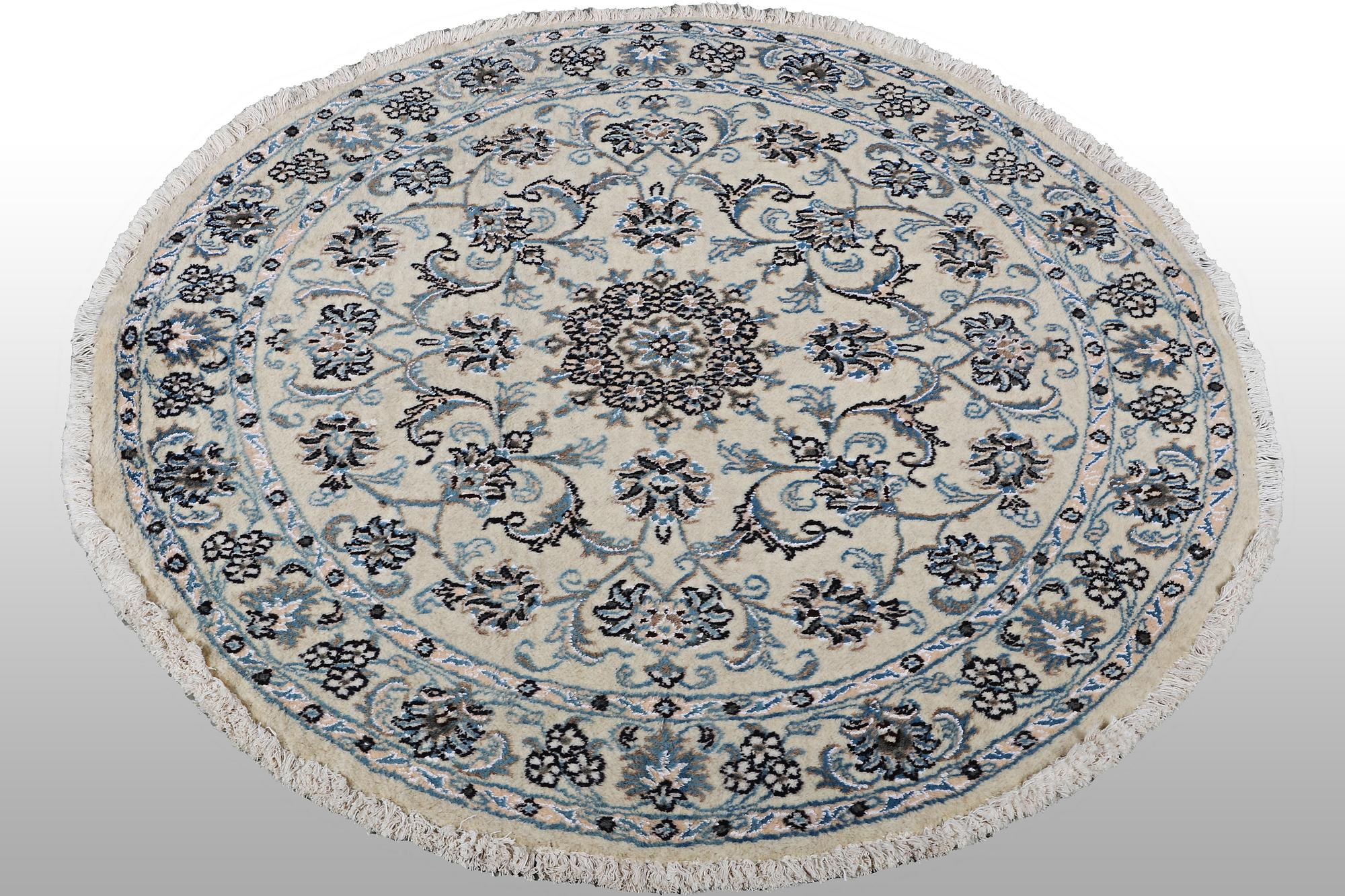 A rug, Nain, part silk, ca 136 x 136 cm.