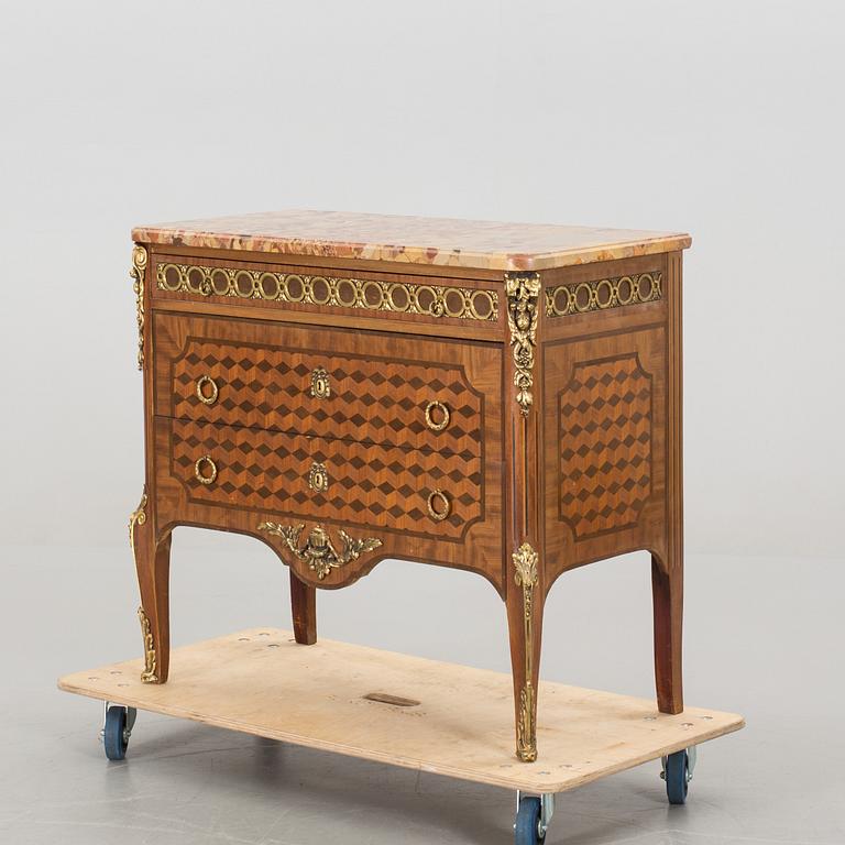 A Louis XVI-style bureau around 1900.