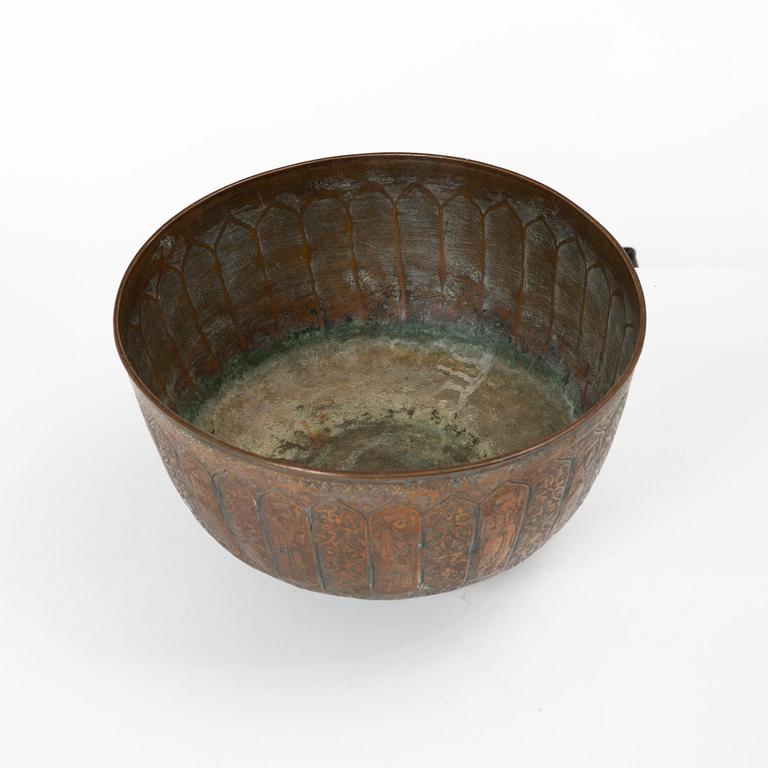 A large Persian copper bowl, late Qajar dynasty / early 1900s.