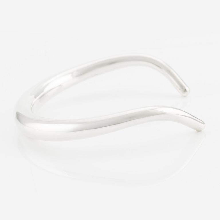 Georg Jensen, Anne Ammitzböll, halsring, "Aura", sterlingsilver, Firma Georg Jensen, Köpenhamn.