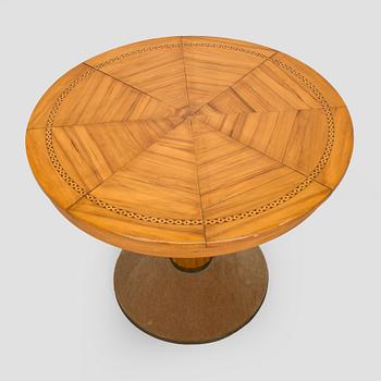 Adolf Koskinen, table and 4 chairs, for Elias Hollo Puunjalostustehdas, 1910s/1920s.
