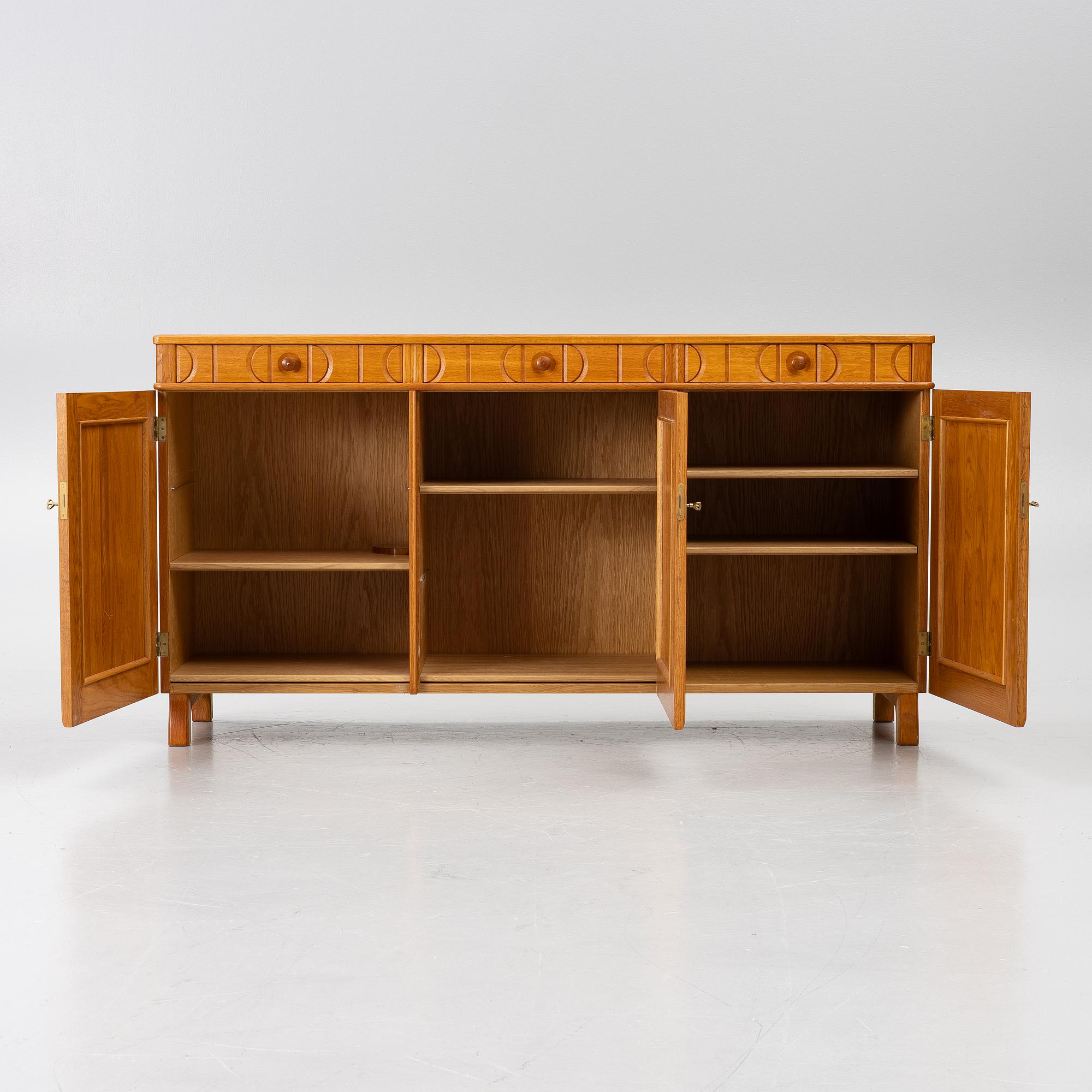 Carl Malmsten, Sideboard, “Calmare nyckel”, Åfors Möbelfabrik, second half of the 20th century.
