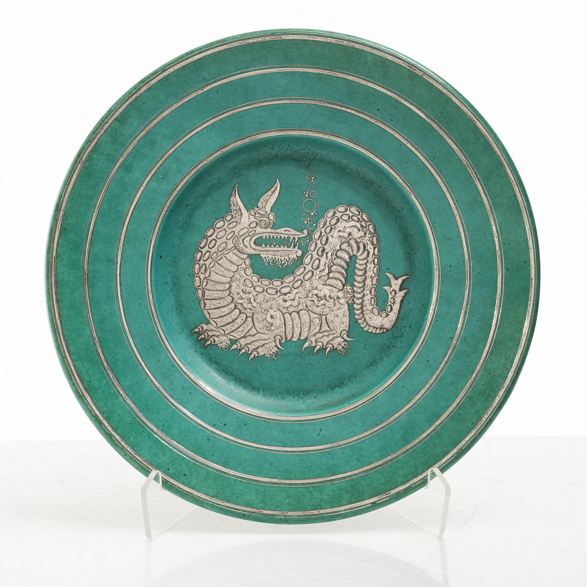 Wilhelm Kåge, an 'Argenta' stoneware dish, Gustavsberg, Sweden 1940.