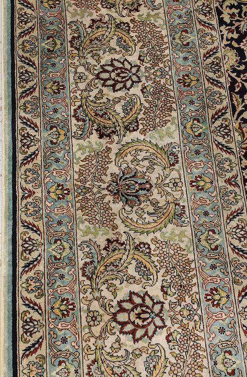 Rug, Oriental silk, 275 x 185 cm.
