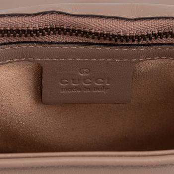 Gucci, a matelassé leather 'Marmont Medium' sholder bag.