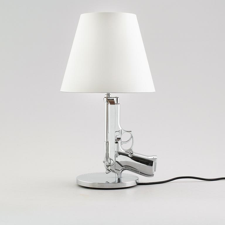 BORDSLAMPA, "Guns-bedside Gun", Philippe Starck, Flos, 2000-tal.