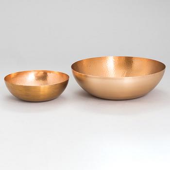 TAPIO WIRKKALA, Two bronze bowls, TW 476, Kultakeskus, Hämeenlinna. Design year 1974.