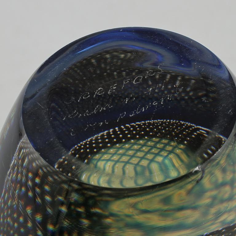 VAS, glas, "Kraka", Sven Plamqvist, Orrefors, 1900-talets andra hälft, signerad undertill.