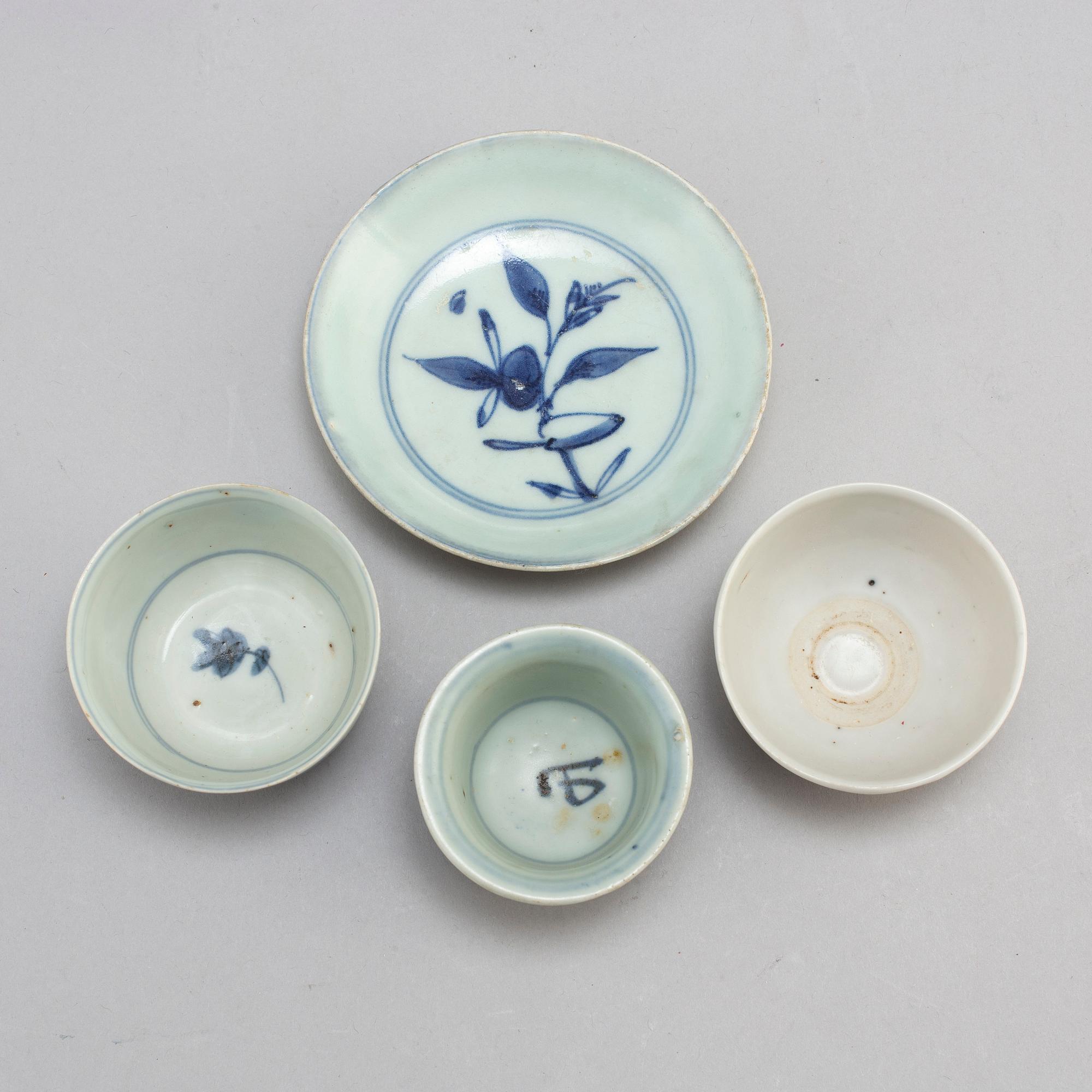 Three blue and white dishes, and three cups, Ming dynasty (1368-1644).
