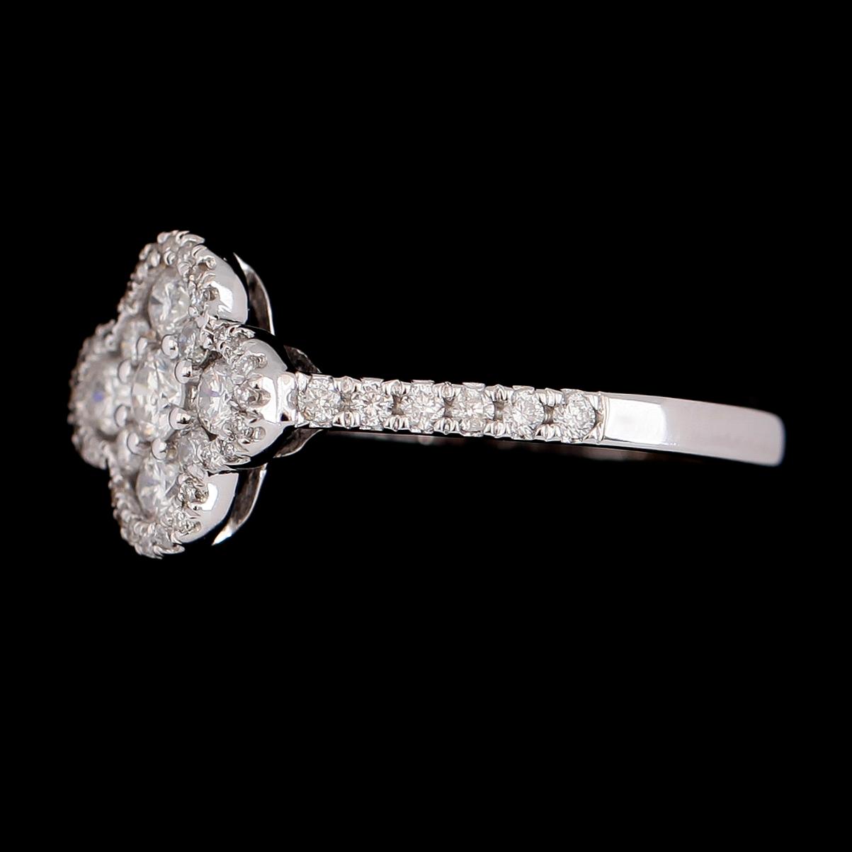 RING, 18K vitguld, diamanter tot ca 0.57 ct.