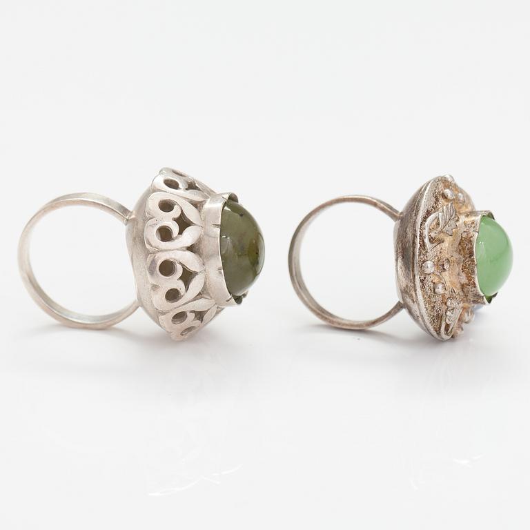 RINGAR, 2 st, och ÖRHÄNGEN, silver, jade. Ryska stämplar.