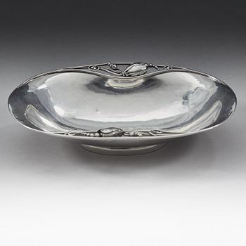 Georg Jensen, skålfat,  "Magnolia/Blossom", Köpenhamn, 1918,