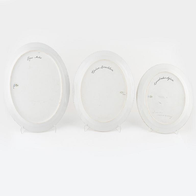 Uppläggningsfat, 3 st, porslin, "Flora Danica" (Hausmålerai), Royal Copenhagen, Danmark.