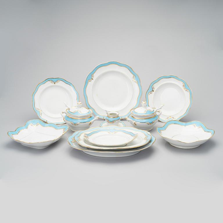 A 19th CENTURY PORCELAIN DINNER SERVICE, 53 pcs, Central Europe.