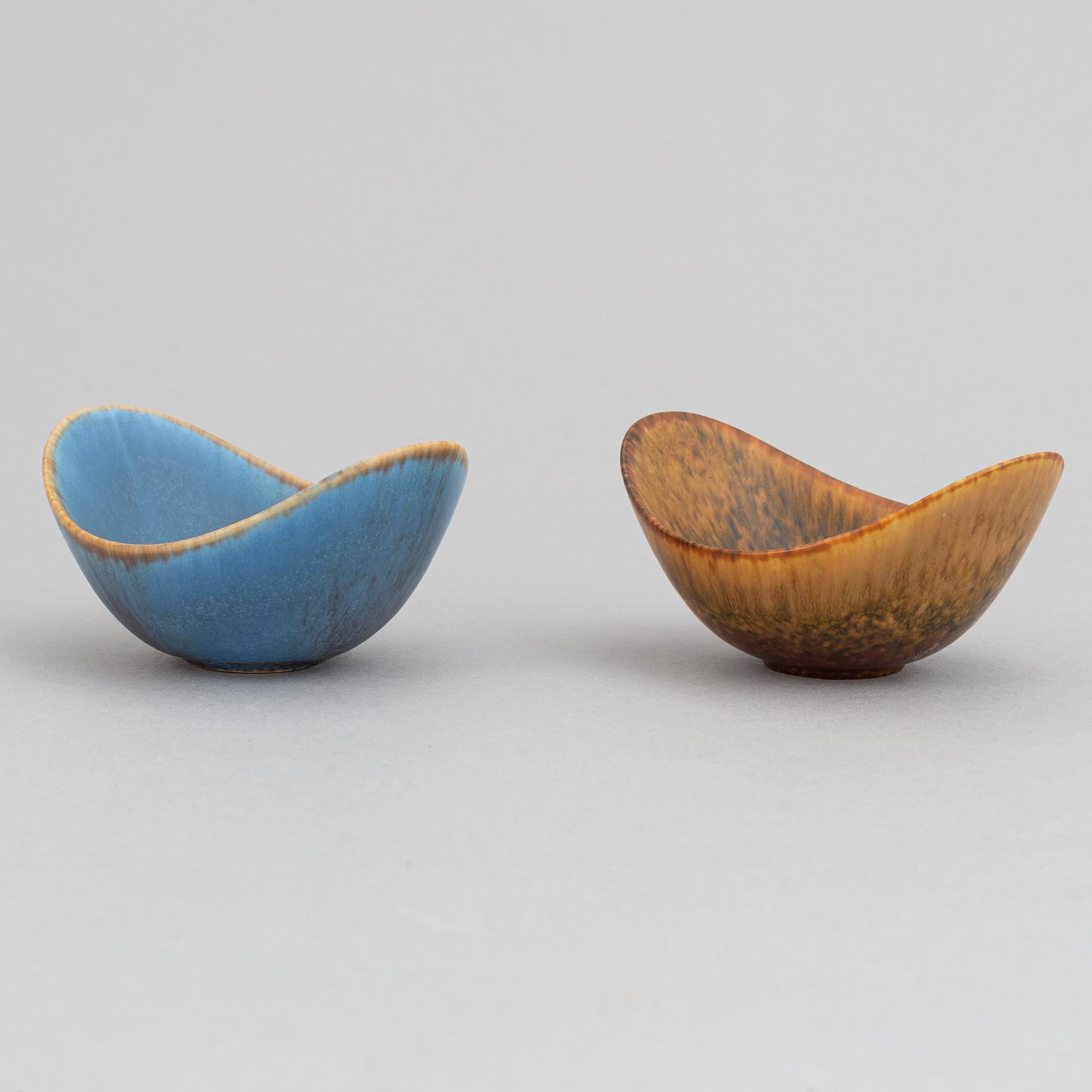 Gunnar Nylund, a set of five stoneware vases and two bowls and Carl-Harry Stålhane, a set of two vases for Rörstrand.