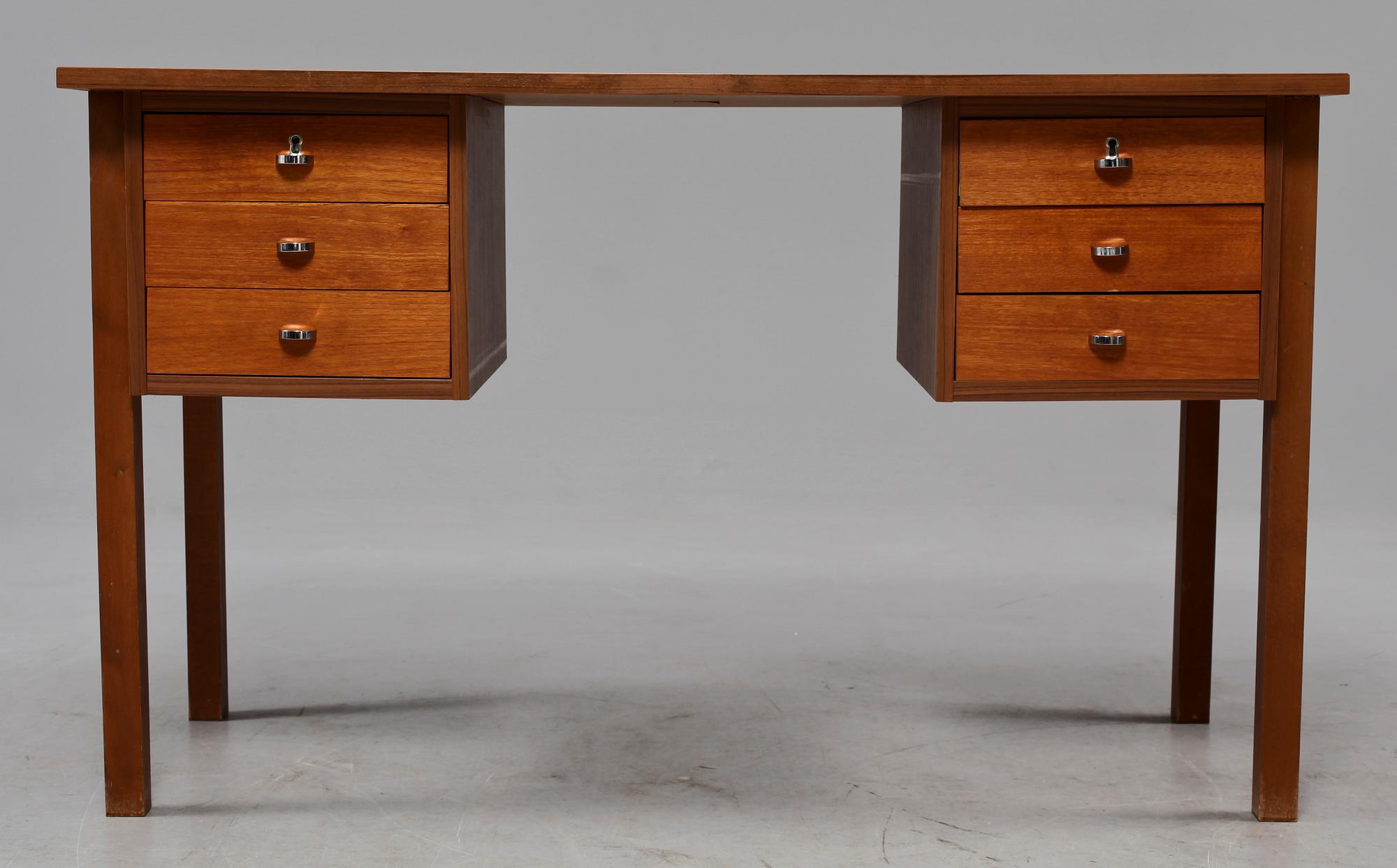 SKRIVBORD, Gern Möbelfabrik, Danmark, 1970-tal.