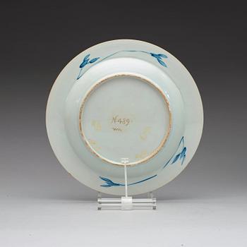 A pair of blue and white dishes, Qing dynasty, 18th century.