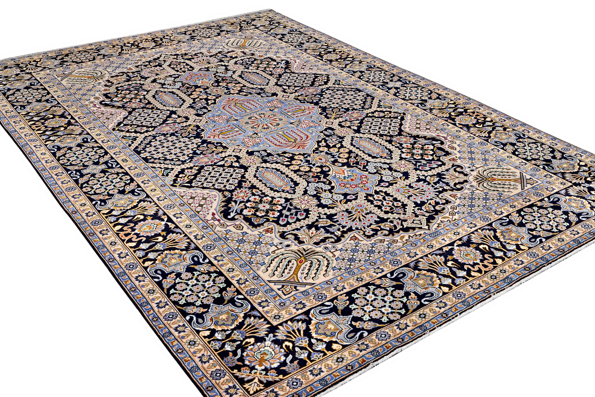 A Kashan carpet, c. 407 x 285 cm.