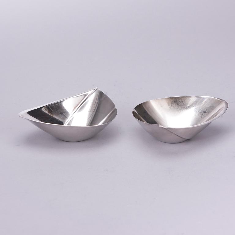 FAT, 2 st, silver, Tapio Wirkkala, Kultakeskus Tavastehus 1959-1962. Tot. vikt ca 184,2 g.
