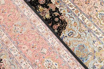 Matta, Täbris, part silk, s.k. 70 Radj, ca 350 x 250 cm.