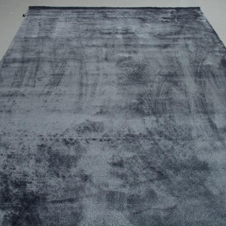 A carpet, "Salsa mix 28" JOV, Belgium, ca 356 x 200 cm.