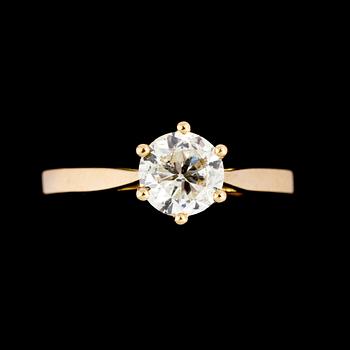 RING, 18k guld med briljantslipad diamant, ca 1.03 ct. Vikt 3 g.