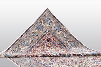 Matto, Old Esfahan, part silk, ca 312 x 203 cm.