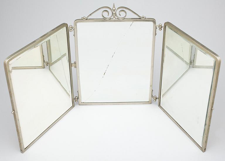 BORDSSPEGEL, vitmetall samt plastliknande material, 1900-talets mitt.