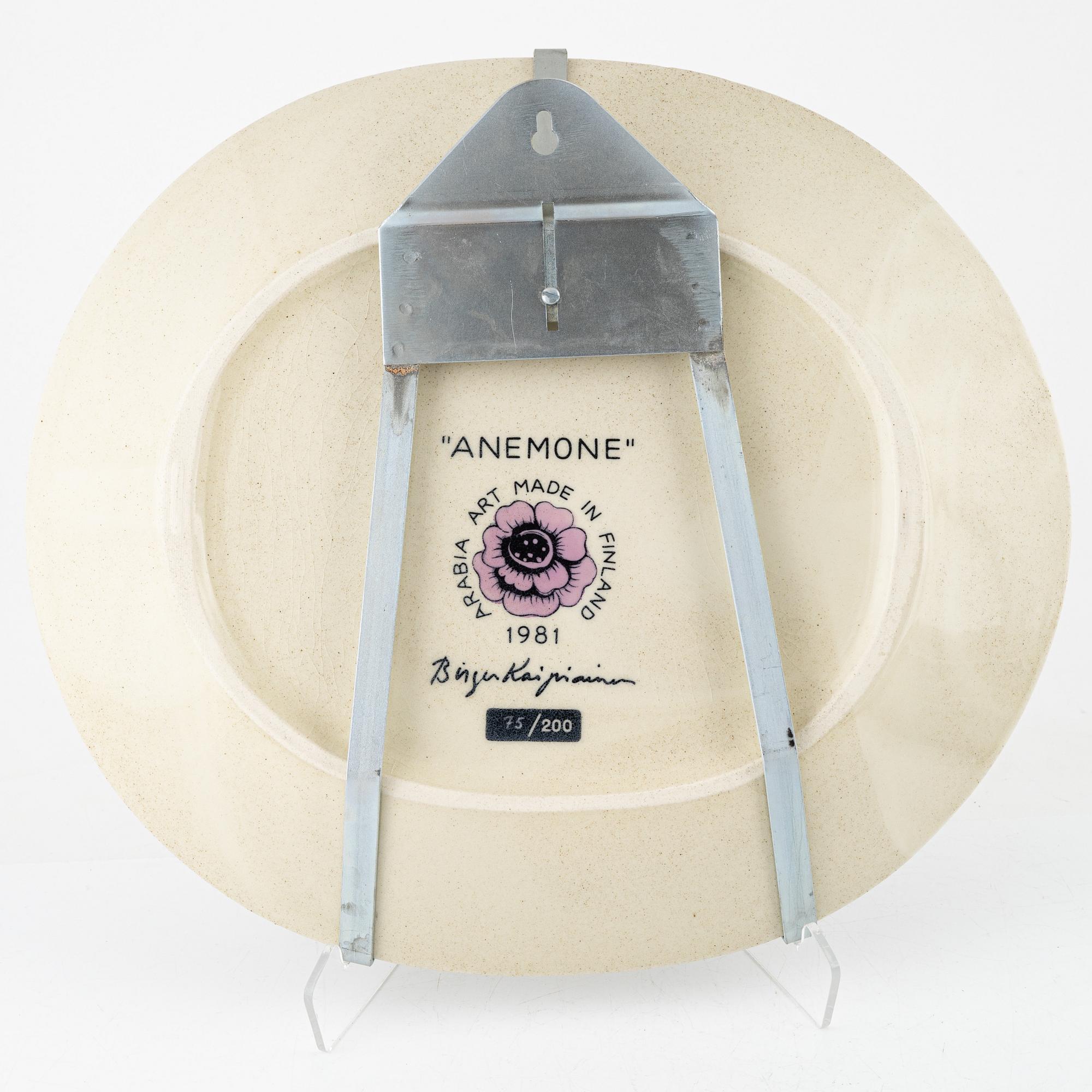 Birger Kaipiainen, fat, "Anemone", Arabia, Finland, 1981.